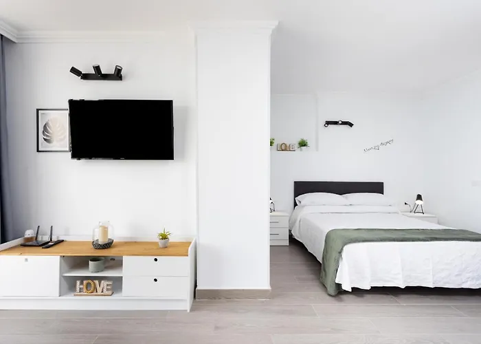 Eden Edelweiss Green Park Retreat With Ac * San Miguel de Abona